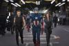 Jeremy Renner, Chris Evans és Scarlett Johansson a Bosszúállók c. filmben