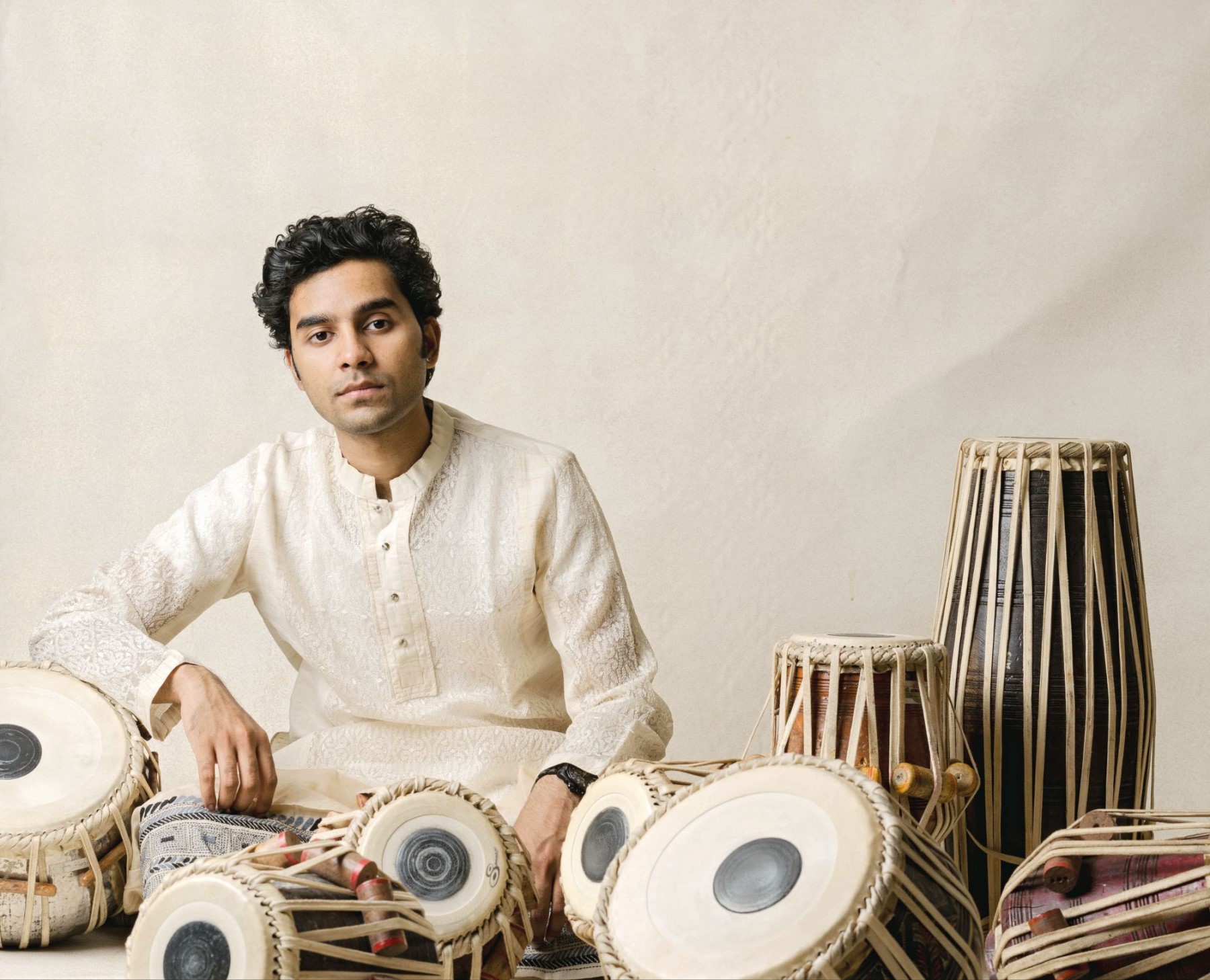 A modern India hangjai kép