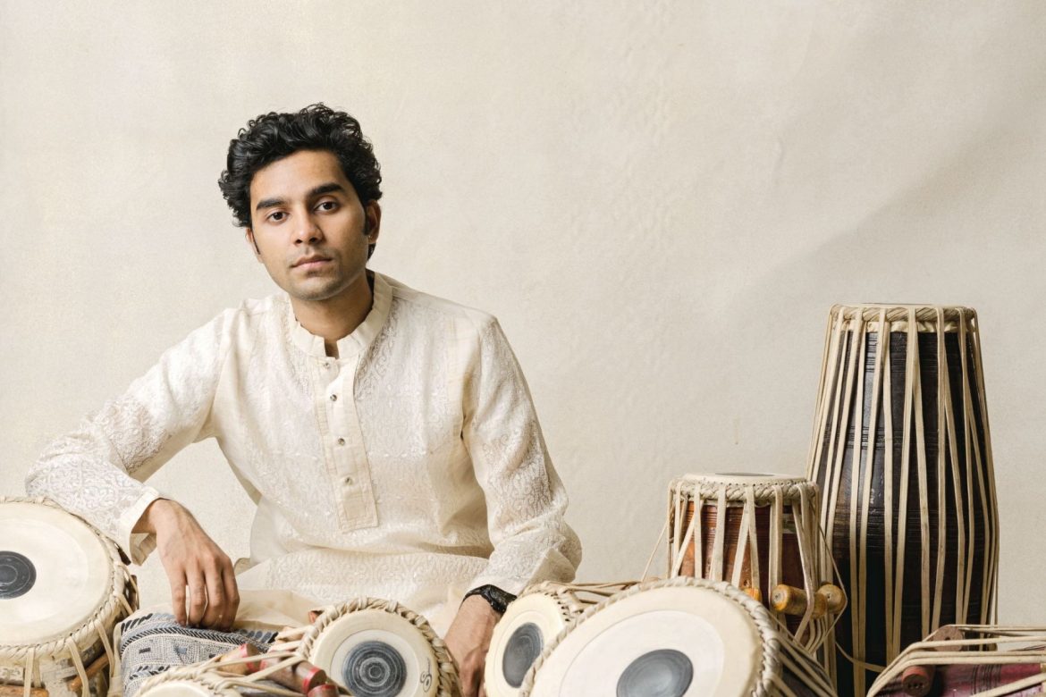 A modern India hangjai kép