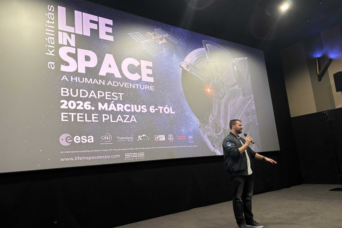 Kapu Tibor a Life in Space világkiállítás megnyitóján