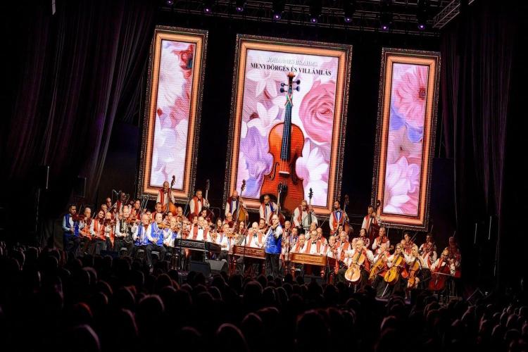 100 tagú czenekar Győr 100 tagú czenekar Győr