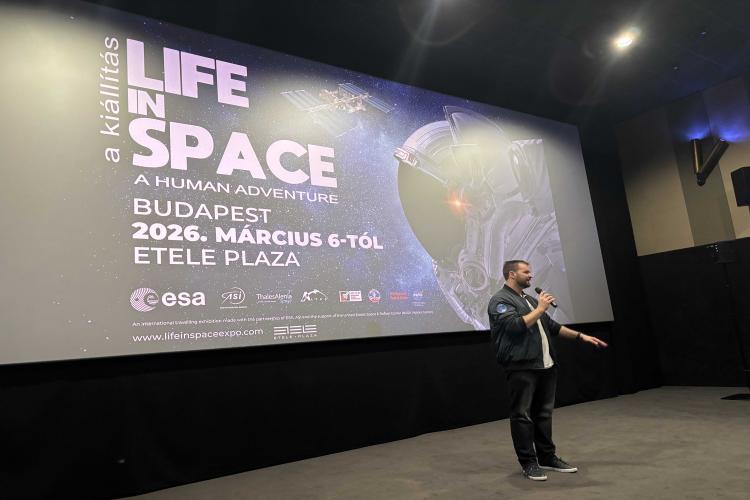 Kapu Tibor a Life in Space világkiállítás megnyitóján